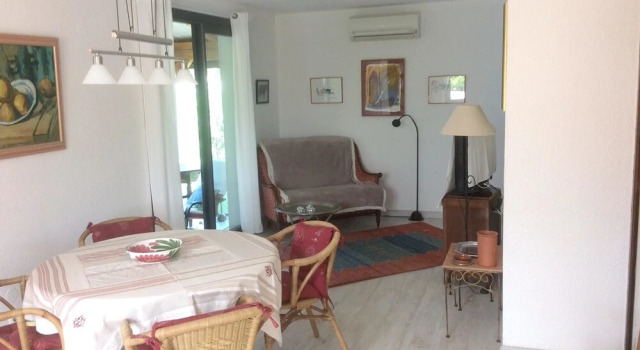 House With 3 Bedrooms in Saint-cyprien, With Enclosed Garden and Wifi, Забронировать Отель Сен-Сиприен Pyrénées-Orientales
