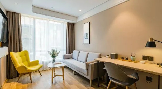 Двухместный люкс с видом на город Atour S Hotel Shanghai Oriental Pearl Tower