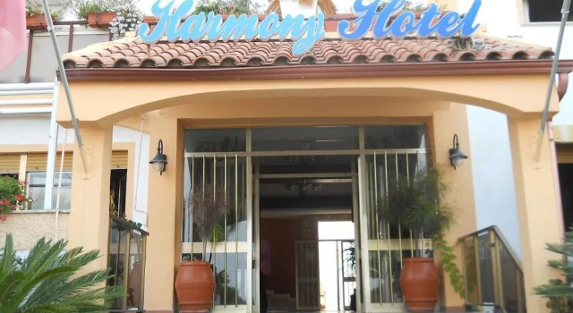 Hotel Harmony