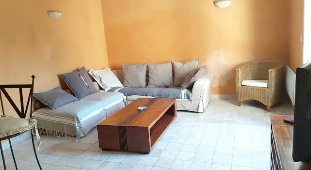 House With 2 Bedrooms in Aubignan, With Shared Pool, Enclosed Garden and Wifi - 120 km From the Beach