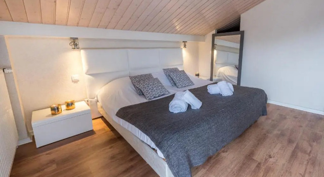 Spacieuse Villa avec vue panoramique sur le lac, une Exclusivite LLA Selections by Location Lac Annecy, 预订 酒店 Brédannaz 法國