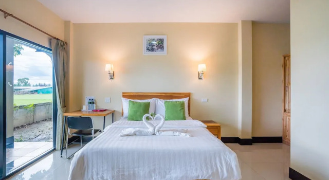 Двухместный номер Deluxe с балконом Tontan Resort Cha-Am