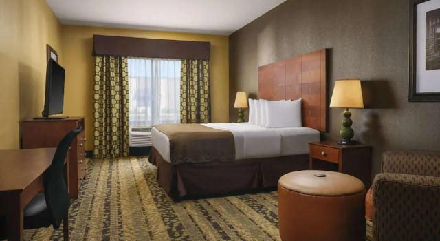 Номер Standard Best Western Plus Tupelo Inn & Suites
