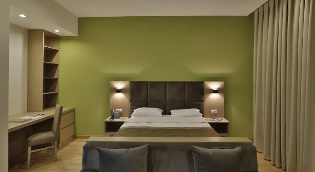 Студия Deluxe с балконом и с видом на сад HomeBridge Hotel Apartments