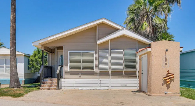 Коттедж Steps to Bay! Home w/ Pool Access in Port Isabel