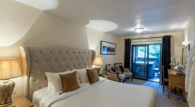 Двухместный номер с гидромассажной ванной Lakes Hotel & Spa