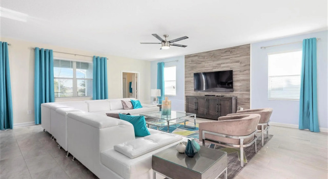 Spacious 6BR w Pool SPA With a Stunning Green View