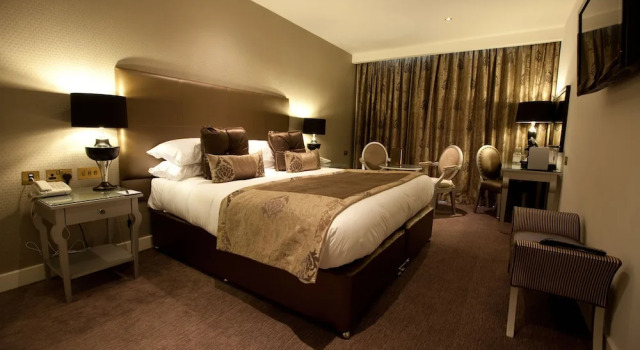 Двухместный номер Executive с балконом The Oxfordshire Golf & Spa Hotel