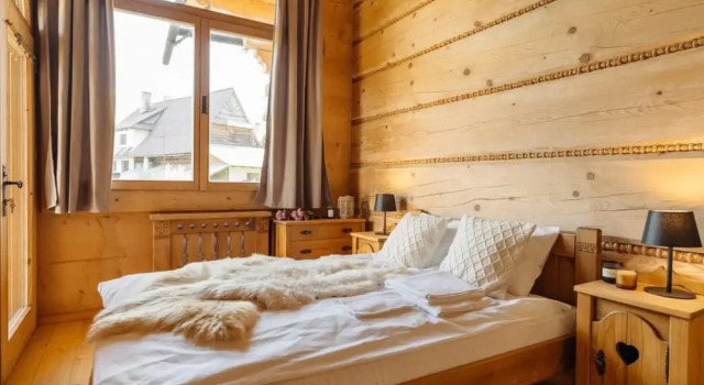 A Climatic and Spacious Apartment With a Garden and an Amazing View, Book Apartment Hotels in Tatras with Parking, Parking