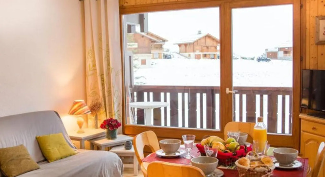 Appartement Le Grand-Bornand, 2 pièces, 6 personnes - FR-1-241-16, Забронировать Апартаменты/квартира Ле-Гран-Борнан Лыжный курорт на озере Анси
