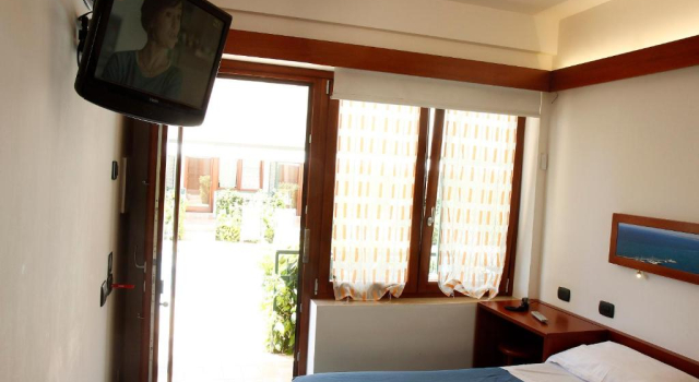Двухместный номер Standard с видом на бассейн Hotel Residence La Darsena