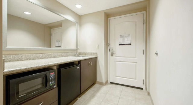 Двухместный люкс Hampton Inn & Suites Burlington