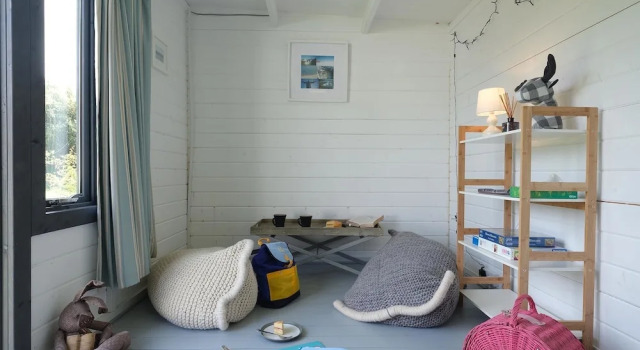 Awelon, Book Feriehus Botwnnog Glamorgan