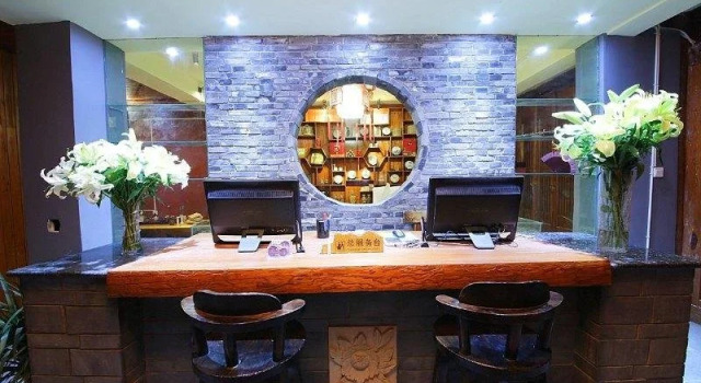 Encounter Time Inn, Забронировать Отель Лицзян Юньнань, рядом с Улица Сквер-стрит Древнего города Даянь