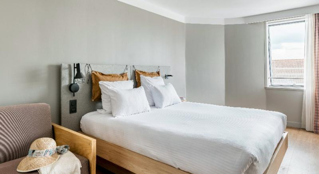 Трёхместный номер Standard Moxy Annecy
