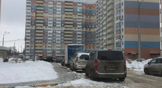 Апартаменты на ул. Краснозвездной 35-5, Забронировать Апартаменты/квартира Отели Нижнего Новгорода с парковкой, Парковка