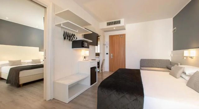 Полулюкс Hotel Sayonara