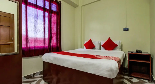 OYO 11935 White Cloud Guest House, Забронировать Гостевой дом Гостевые дома Шиллонг, Гостевой дом