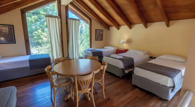 Коттедж Rent Up -Casa junto al lago Nahuel Huapi