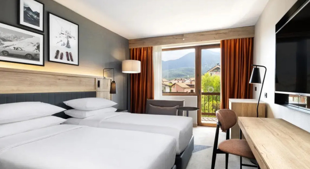 Camera Deluxe Four Points by Sheraton Bansko