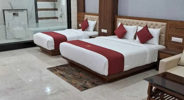 Номер Luxury Prime beach resort  Mandarmani