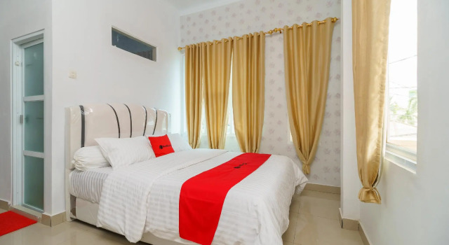 RedDoorz Syariah near Simpang Sekip Palembang, Rezervovat Hotel Hotely v Palembang s parkováním, Parkování