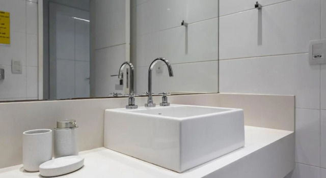 Pineapples SL1001 - Luxuoso apartamento à uma quadra da praia de Copacabana
