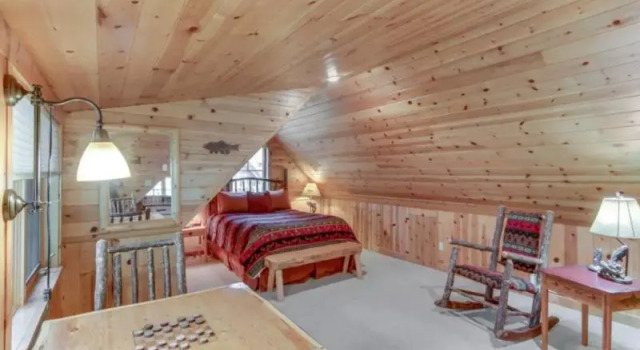 Metolius Cabin 10, Book Hotel Hoteller i Camp Sherman med parkering, Parkering