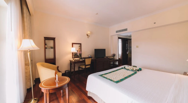 Двухместный номер Deluxe с балконом и с красивым видом из окна Saigon Dalat Hotel
