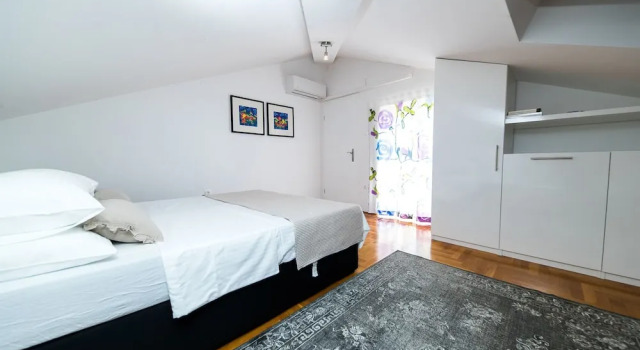 House Villa Jely, Prenota Villa Hotel 3 stelle a Dramalj, 3*