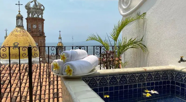 Люкс c 1 комнатой с балконом BellView Hotel Boutique