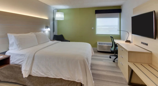 Двухместный люкс Holiday Inn Express Pittston - Scranton Airport by IHG