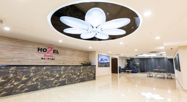 Hotel 7 Suria