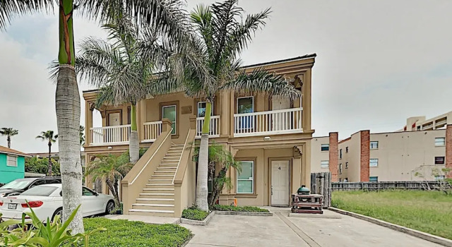 Prime Island Escape W/ Pool - Steps To The Sand! 2 Bedroom Condo, Varaa Lomakoti Hotellit Padre Island uima-altaalla, Uima-allas