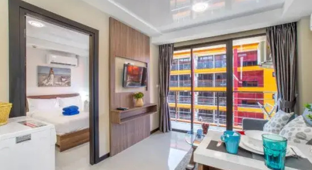 Stylish 1BR Apt Near Nai Harn Beach & Pools P607