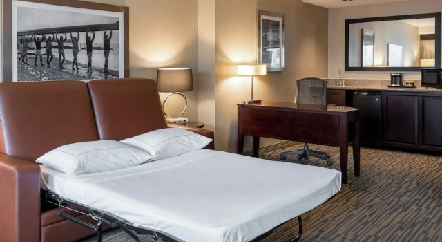 Двухместный номер Standard с видом на город The Capital Suites Hotel