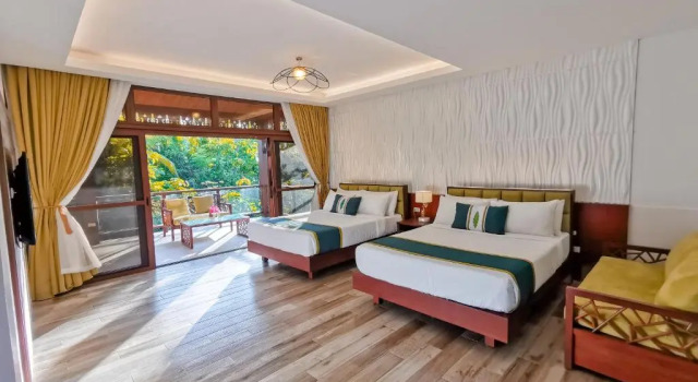 Habitación familiar Estándar con balcón Loboc River Resort