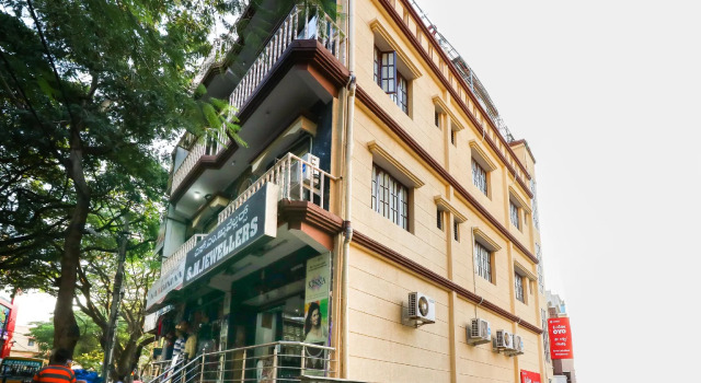 OYO 46067 Sree Lakshmi Residency, Rezervovat Hotel Yeshwantpur 
