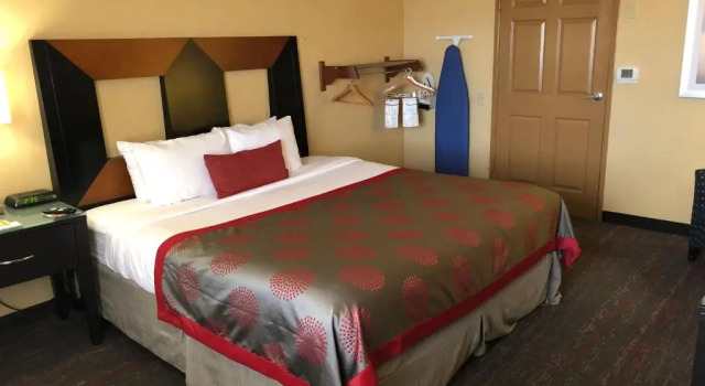 Двухместный номер Standard Ramada by Wyndham San Diego National City
