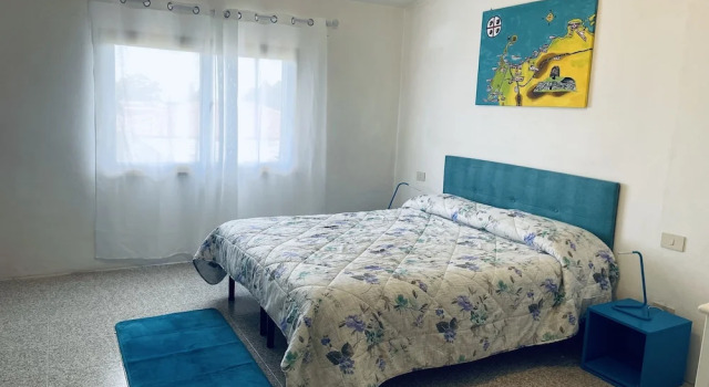 Apartment in Villa With Garden Close to the sea, Забронировать Апартаменты/квартира Отели в центре Сорсо, в центре