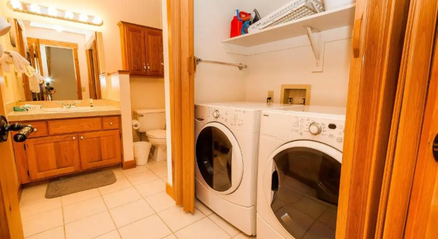 241 North Side Circle, Unit A by Summit County Mountain Retreats, Book Villa Dillon Vail Ski, nær D'Vine Wine