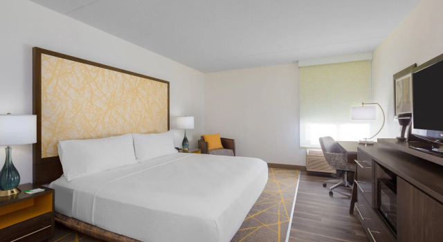 Номер Standard Holiday Inn La Mirada Buena Park by IHG