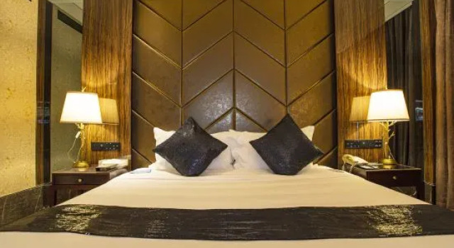 Люкс Deluxe Huayang Plaza Hotel