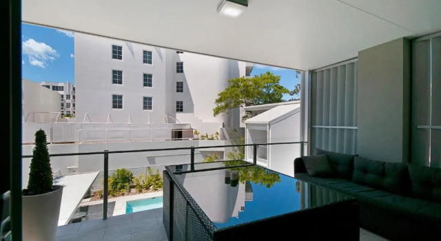 Апартаменты c 1 комнатой с видом на бассейн Jacaranda Noosa