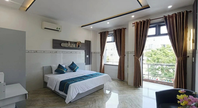 Aroma-Pool-Breakfast-Man Thai beach, Reservar Vila Moradias em Da Nang, Vila