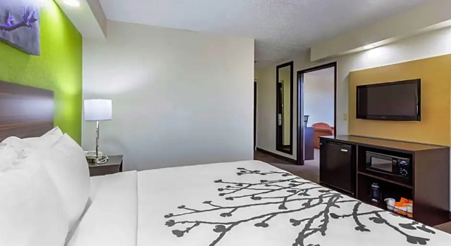 Люкс Sleep Inn near Busch Gardens - USF