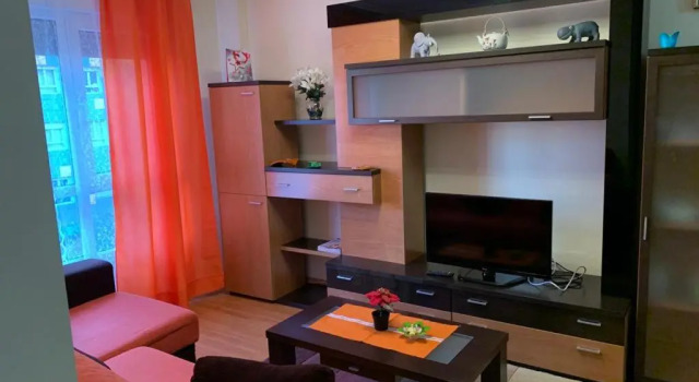 Apartamento Mota-2 Huca-Los Prados; Parking Y Wifi Gratis, Забронировать Апартаменты/квартира Апартаменты Овьедо, рядом с Больница Центрального университета Астурии, Апартаменты/квартира
