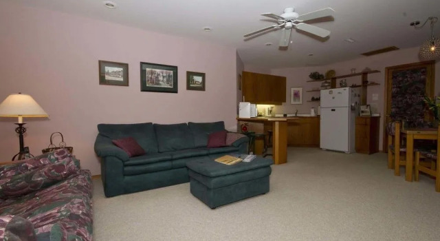 Evergreen Gate Bed and Breakfast, Prenota Hotel Hotel a Manitoba con parcheggio, Parcheggio