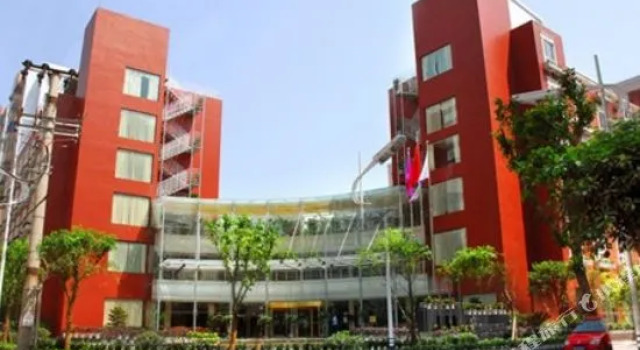 Holiday Inn Dazhou, Buchen Sie Hotel Dachuan Dazhou