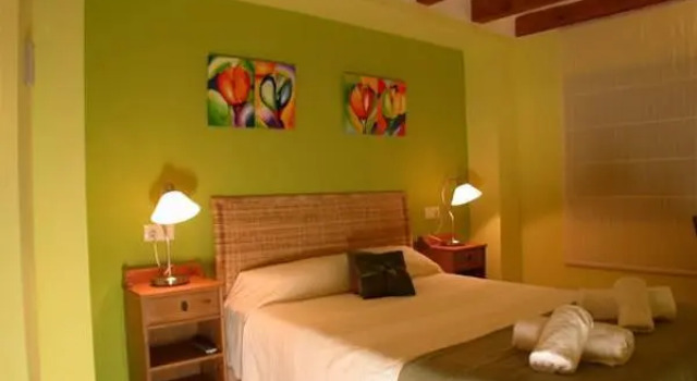 Casa Rural Azulete, Book Hotel Hotels in Aragon with Parking, Parking